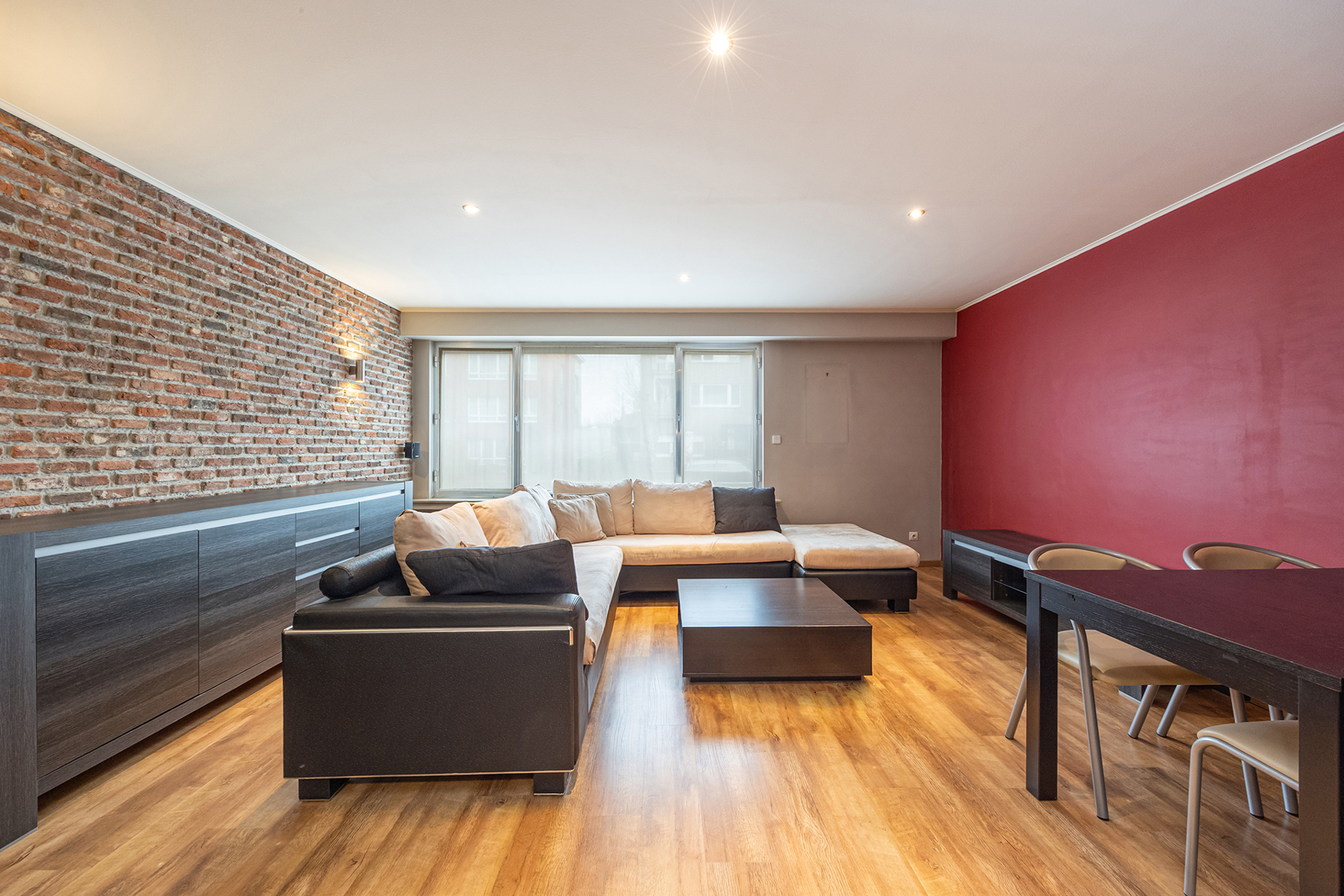 INSTAPKLAAR 2 SLAAPKAMER APPARTEMENT GRENS EDEGEM - MORTSEL - foto 2