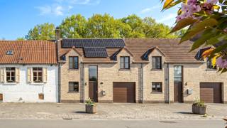 Leuke woning met heel wat potentieel, rustig gelegen in het charmante Vlissegem. Een knus dorp op enkele minuten van De Haan.Het huis vraagt om een...