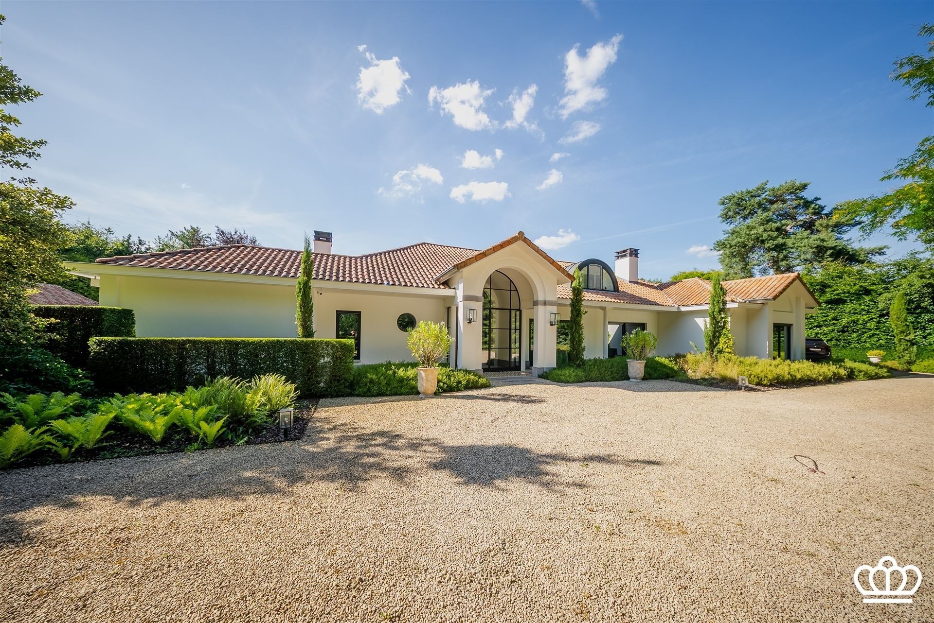 Villa - photo 2