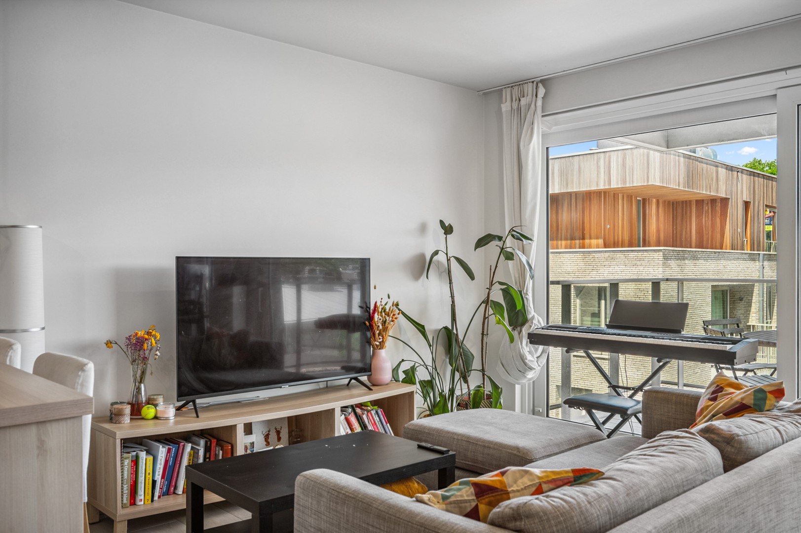 Modern 1-slaapkamerappartement met terras - foto 4