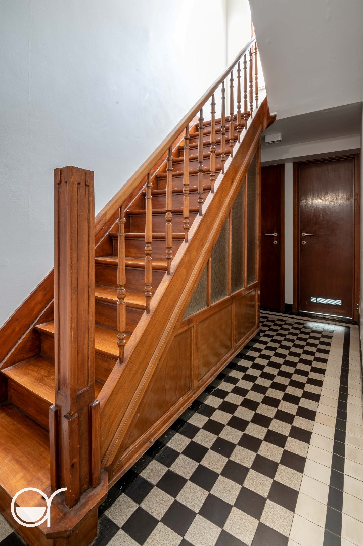 Statige woning met grote tuin vlakbij station Gent-Sint-Pieters - foto 4