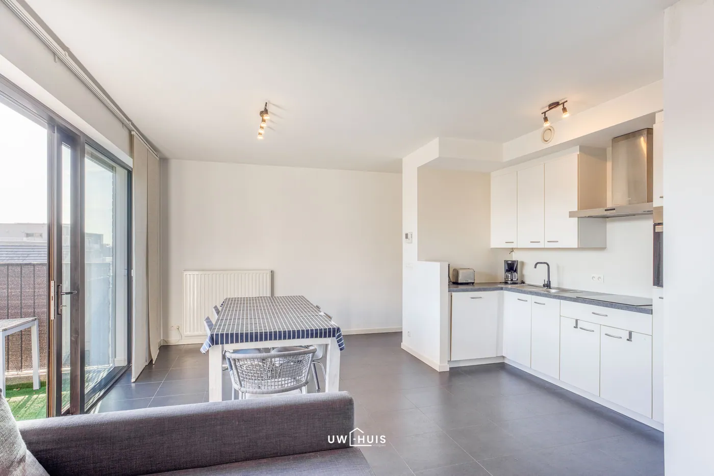 ENERGIEZUINIG APPARTEMENT MET 1 SLAAPKAMER OP DE BOVENSTE VERDIEPING IN LINKEROEVER - foto 4