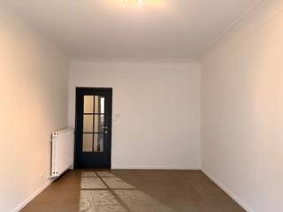 Verzorgd gelijkvloers appartement met tuin, op een rustige ligging te Lier.Het appartement beschikt over een lichtrijke leefruimte van 24 m2, een...