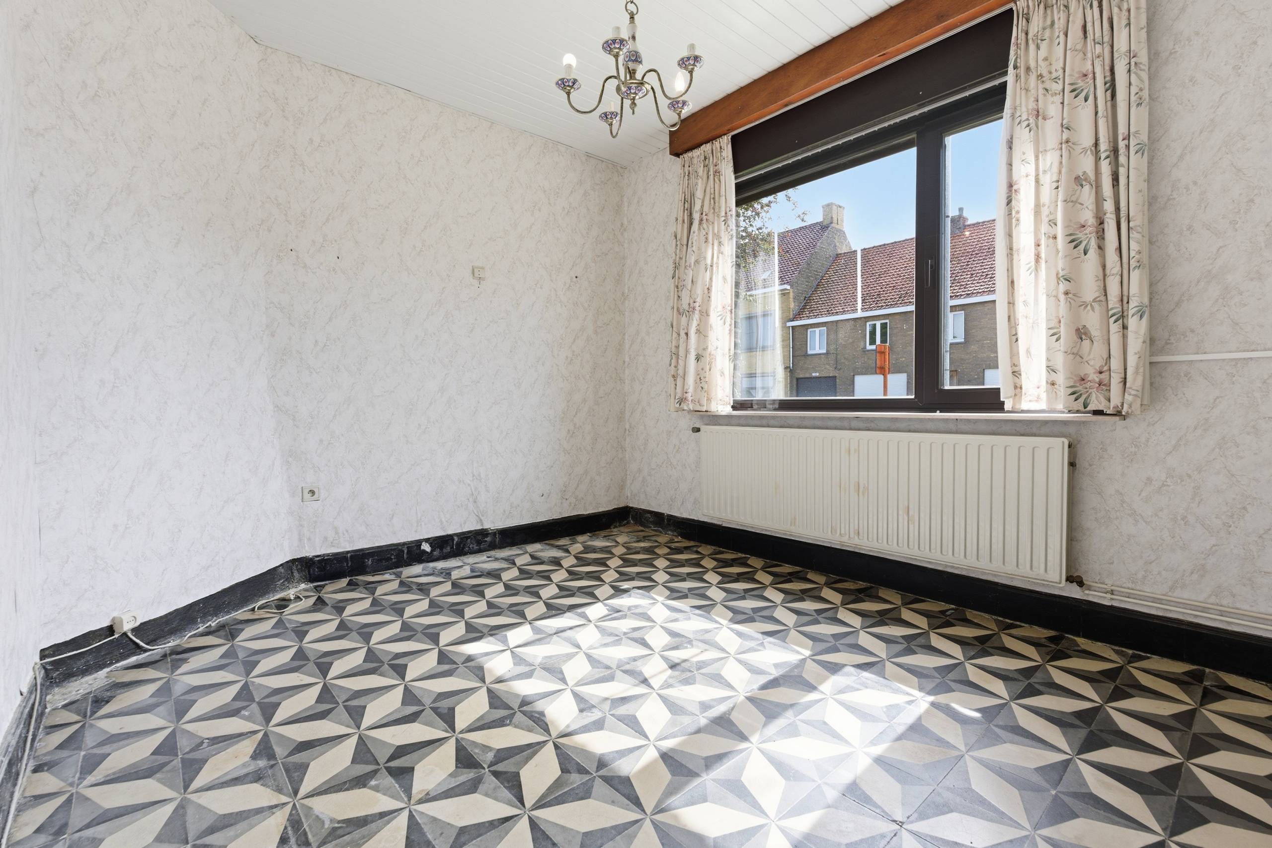 Ruime woning met garage in Izenberge - foto 5