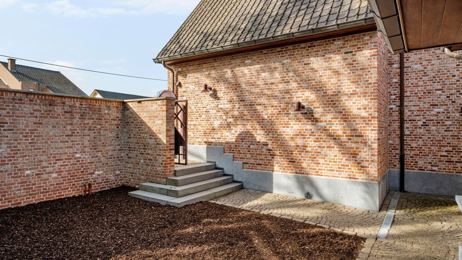 Exclusief en karaktervol landhuis met uitzonderlijke woonbeleving op een terrein van 8070m² in Heusden-Zolder. - foto 5