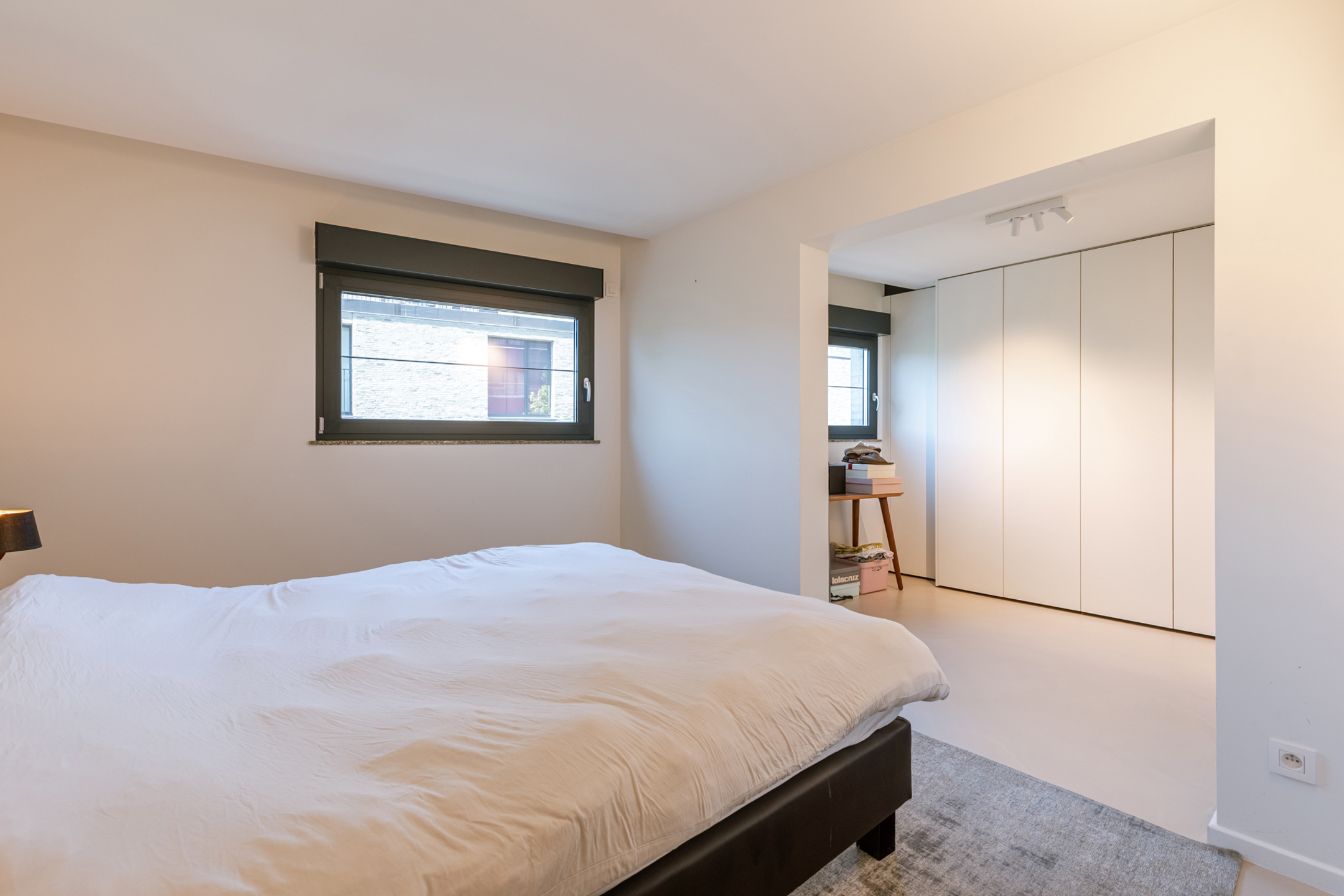 Volledig gerenoveerd hoekappartement op TOPLIGGING! - foto 5