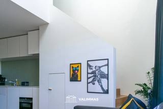 VALIMMAS verhuurt in het centrum van Steenhuffel dit recente duplex-appartement met terras en een privatieve autostandplaats + berging op...