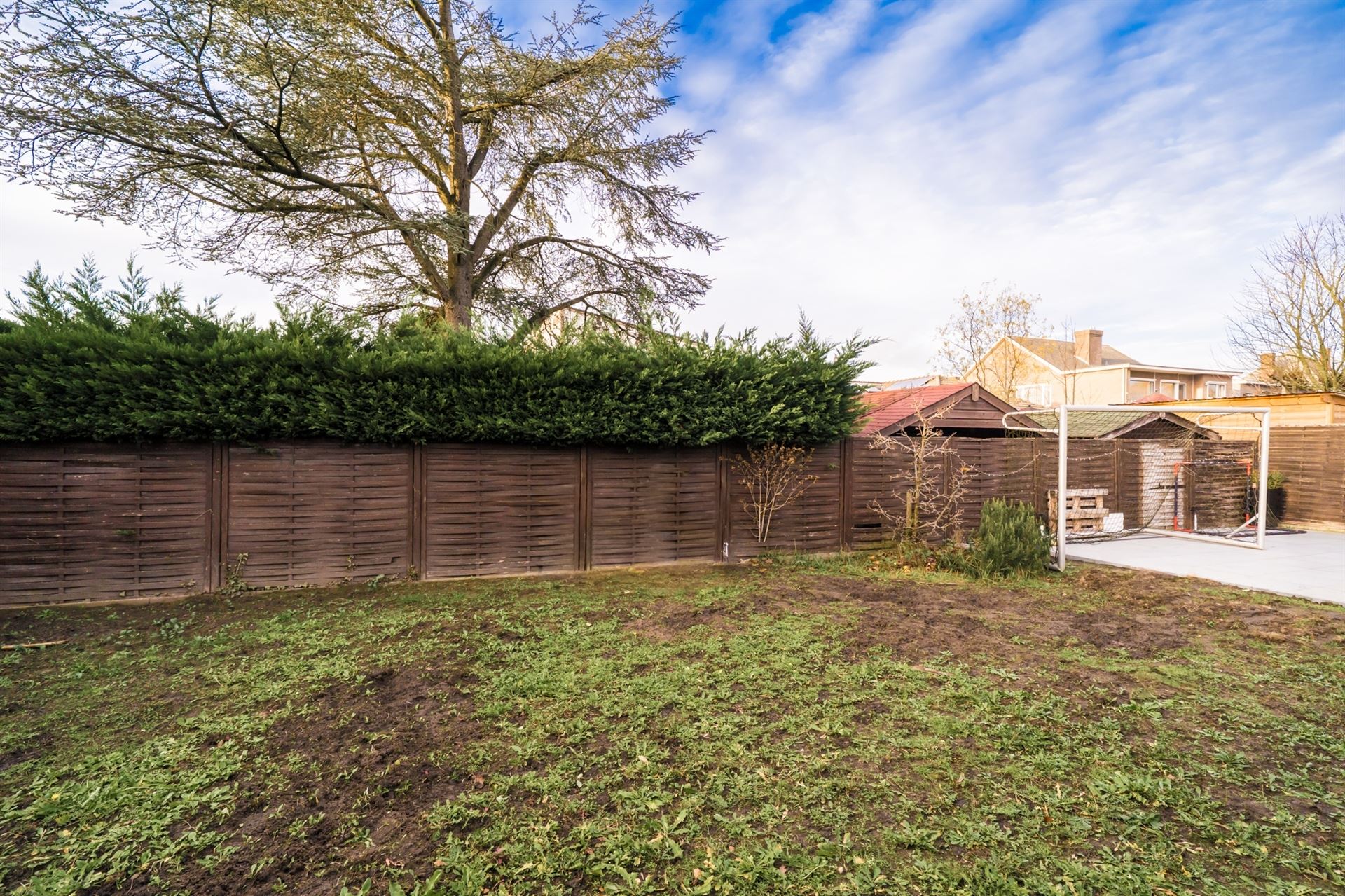 Ruime gerenoveerde open bebouwing op een toplocatie - foto 4