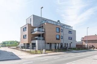 Garage à vendre à Wellen