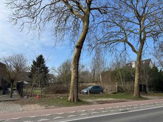 Perceel bouwgrond voor open bebouwing met een oppervlakte van 6a90ca.Geen bouwverplichting.