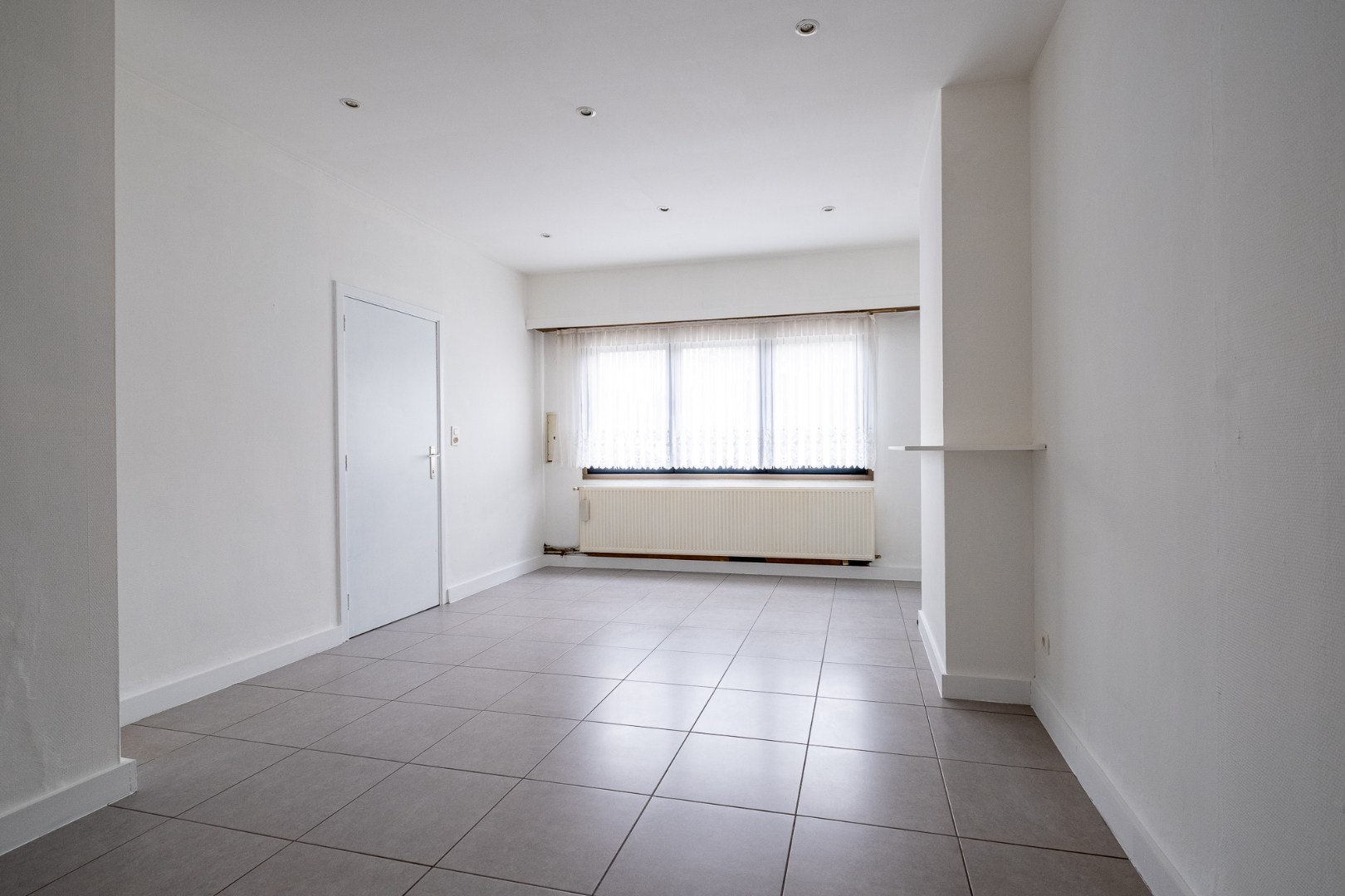 Ruime woning met 3 slaapkamers - foto 3