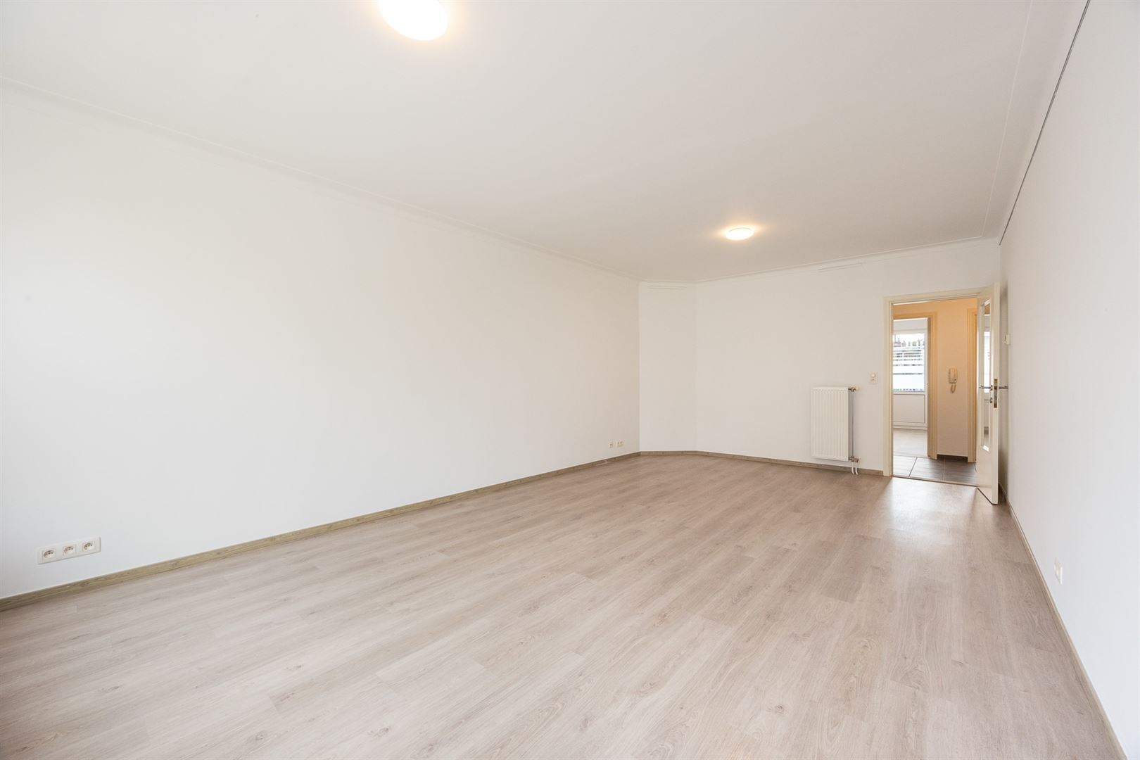 Opgefrist 2-slaapkamer appartement - foto 4