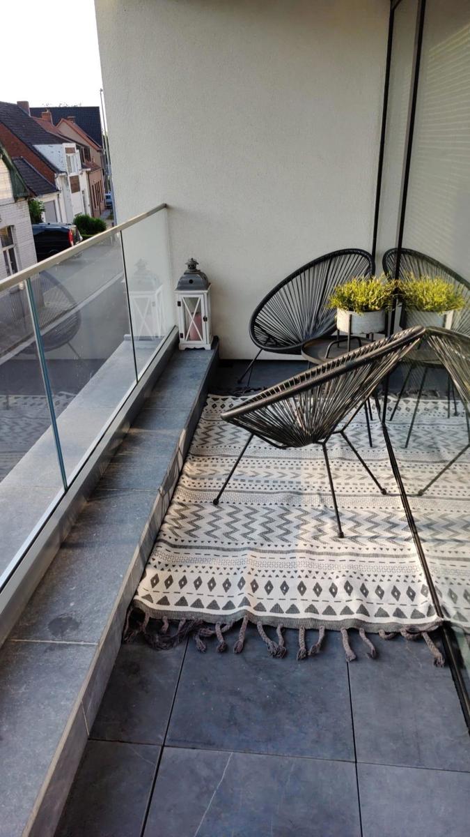Ruim appartement met 3 slaapkamer, terrassen en garagebox - foto 4