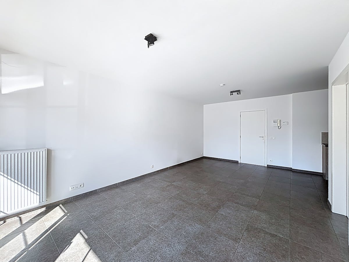 Eeklo Centrum: Instapklaar 1-slaapkamerappartement met garagebox - foto 5