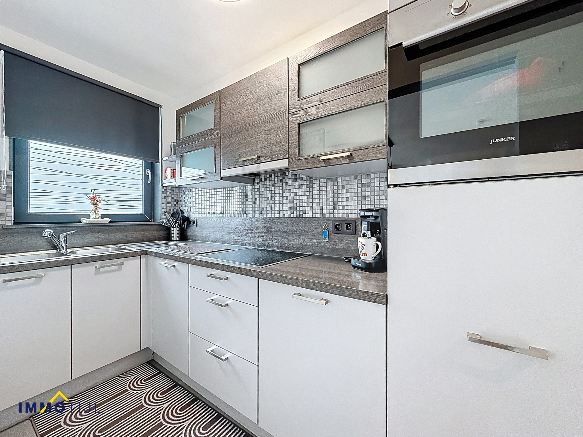 Centraal gelegen 2-slaapkamerappartement met terras! - foto 5