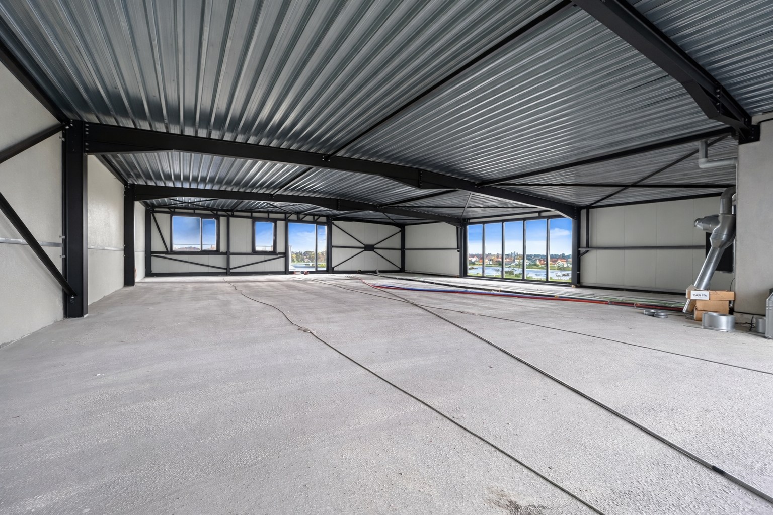 Commerciële ruimte te huur in nieuw bedrijfsgebouw - foto 2