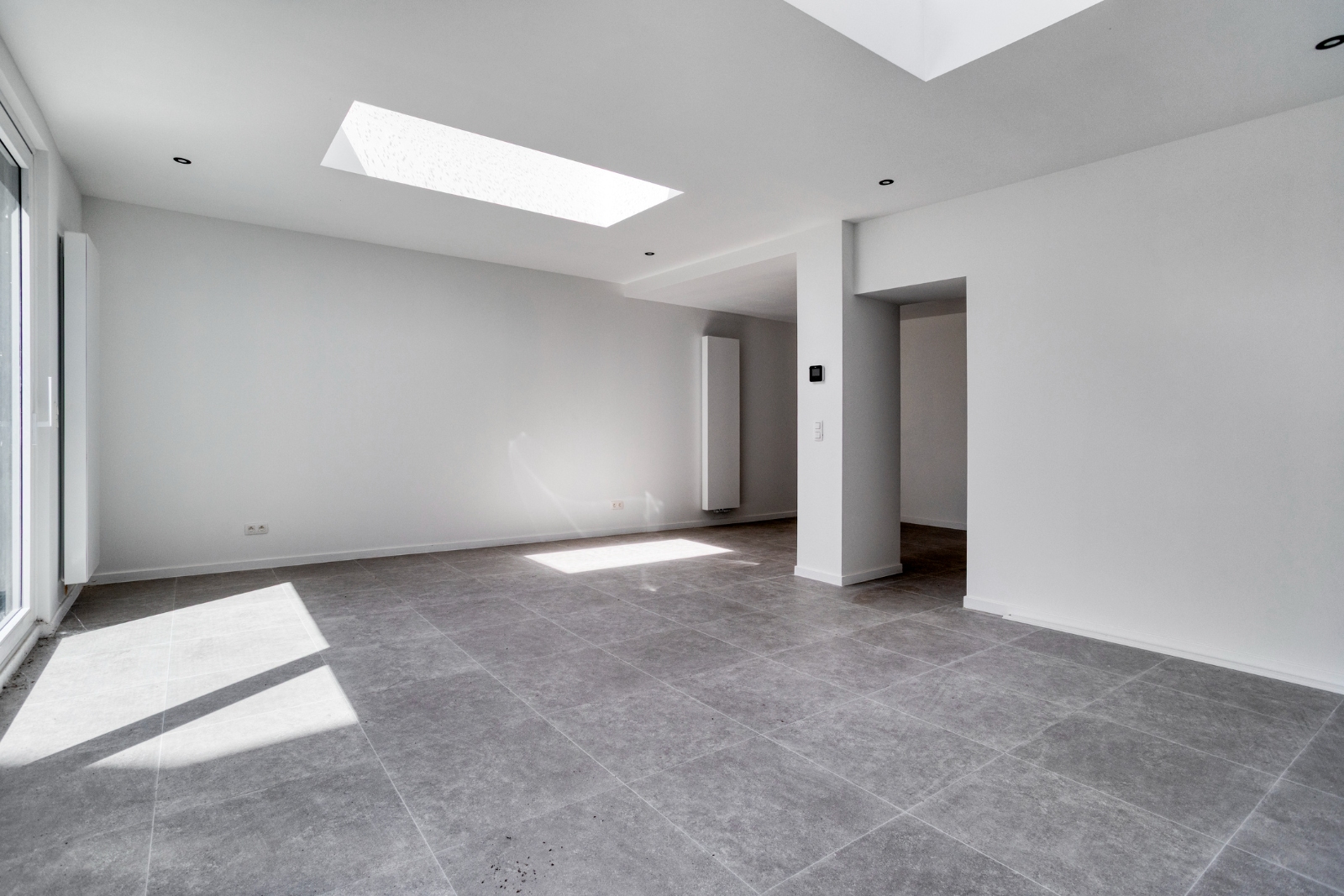 Commercial à vendre à Furnes avec 4 chambres - photo 4