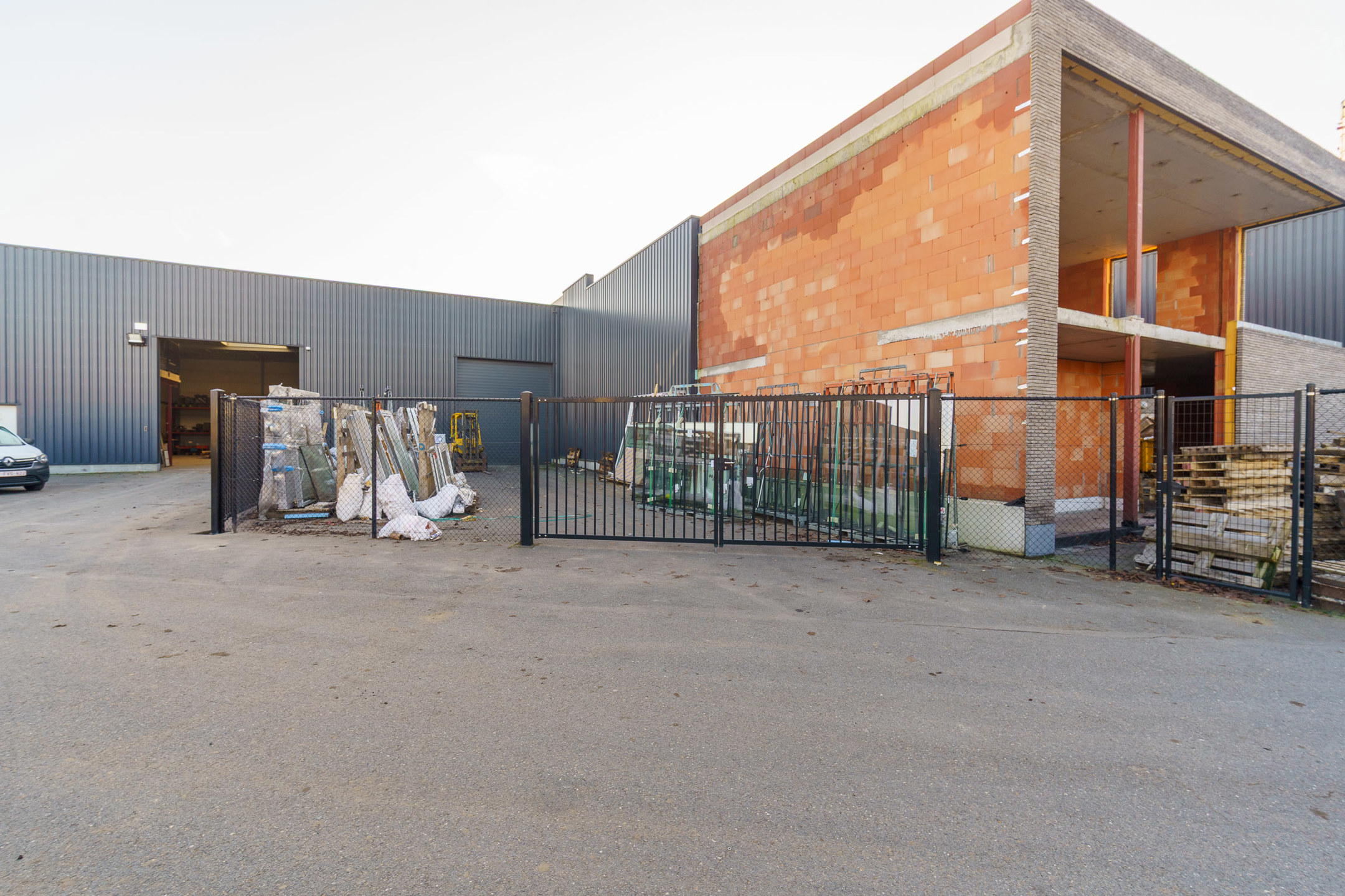 Loods /KMO-unit 215 m² met privé buitenruimte in Willebroek - foto 5