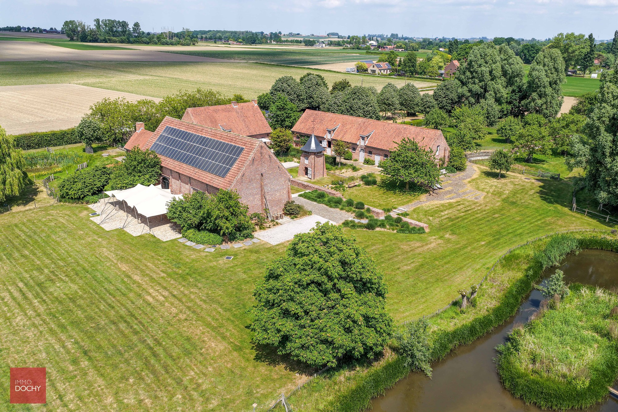 Instapklare hoeve met feestzaal en horeca vergunning - foto 4