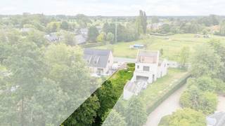 <p>Te koop: bouwgrond in open bebouwing aan de Nijverheidslaan in Waasmunster, op een centrale locatie nabij scholen, winkels en openbaar vervoer.</p>

<p> </p>

<p>Deze bouwgrond biedt een uitstekende ligging in het hart van Waasmunster. Dankzij de top ligging geniet je van een vlotte verbinding met invalswegen, terwijl alle voorzieningen zoals scholen en winkels op korte afstand liggen. Hier bouw je exact de woning die je zelf wil, volledig naar jouw smaak en wensen. De omgeving is levendig en praktisch, ideaal voor gezinnen of wie comfortabel wil wonen met alles binnen handbereik.</p>

<p> </p>

<p>Belangrijkste ruimtes:<br />• Bouwgrond voor open bebouwing</p>

<p> </p>

<p>Troeven:<br />• Top ligging in het centrum van Waasmunster<br />• Mogelijkheid om zelf je droomwoning te ontwerpen en bouwen<br />• Dicht bij invalswegen, scholen, winkels en openbaar vervoer</p>

<p> </p>

<p>Neem vandaag nog contact op met je ERA-makelaar voor een bezoek.</p>

<p> </p>

<p>JOUW DROOMGROND. ZO GEVONDEN!</p>