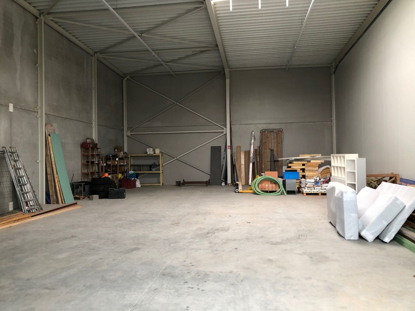 SME unit of 240 m² in Grimbergen - photo 4