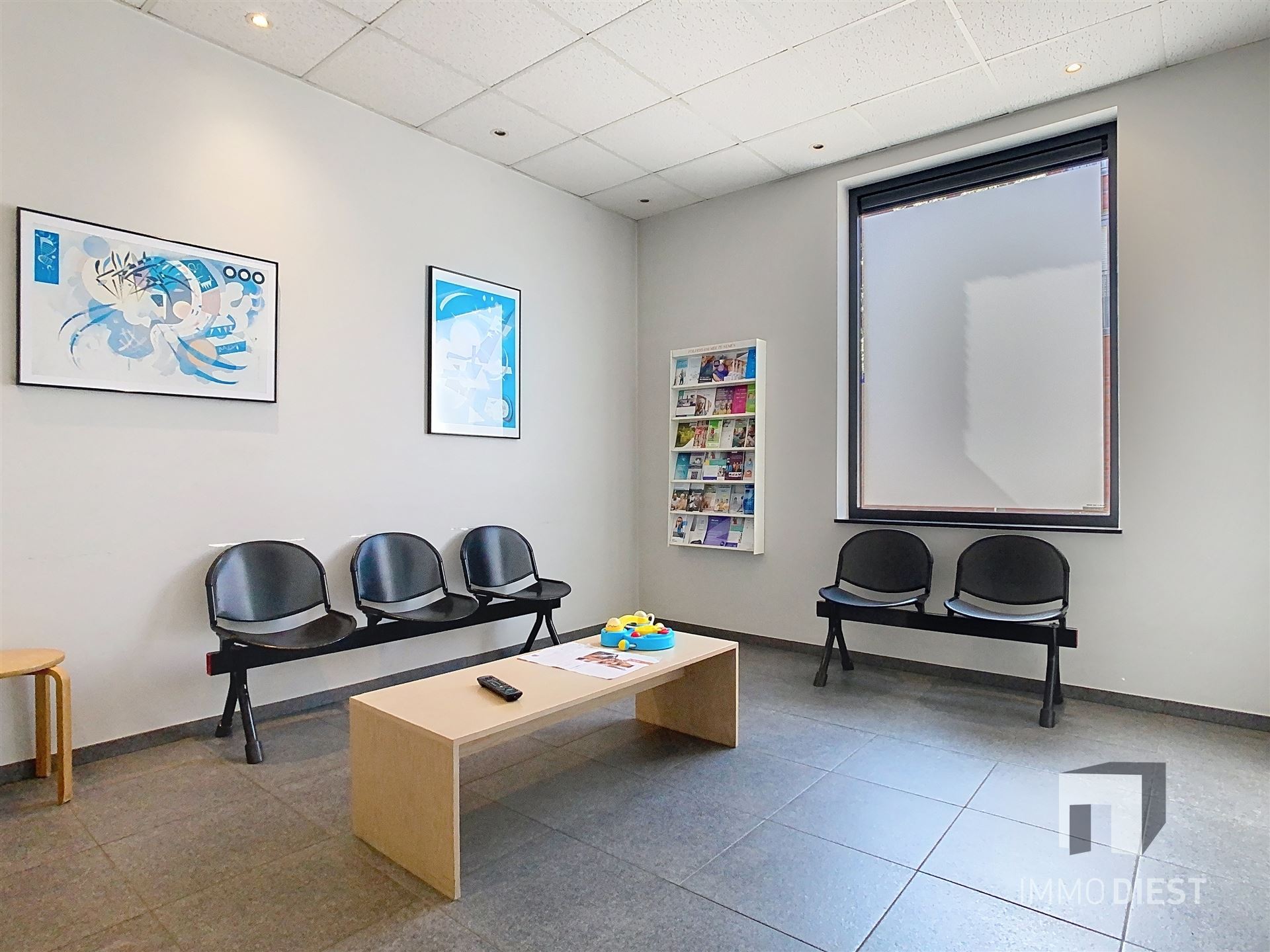 Commercial à louer à Tessenderlo - photo 2