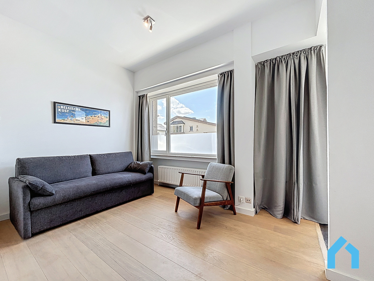 Instapklaar en stijlvol studio-appartement op toplocatie in Zeebrugge te koop! - foto 3