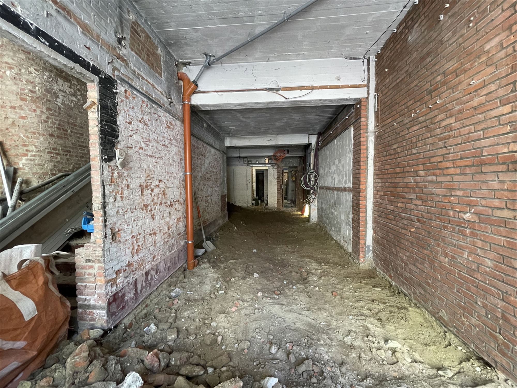Handelsgelijkvloers op AAA-locatie - foto 4