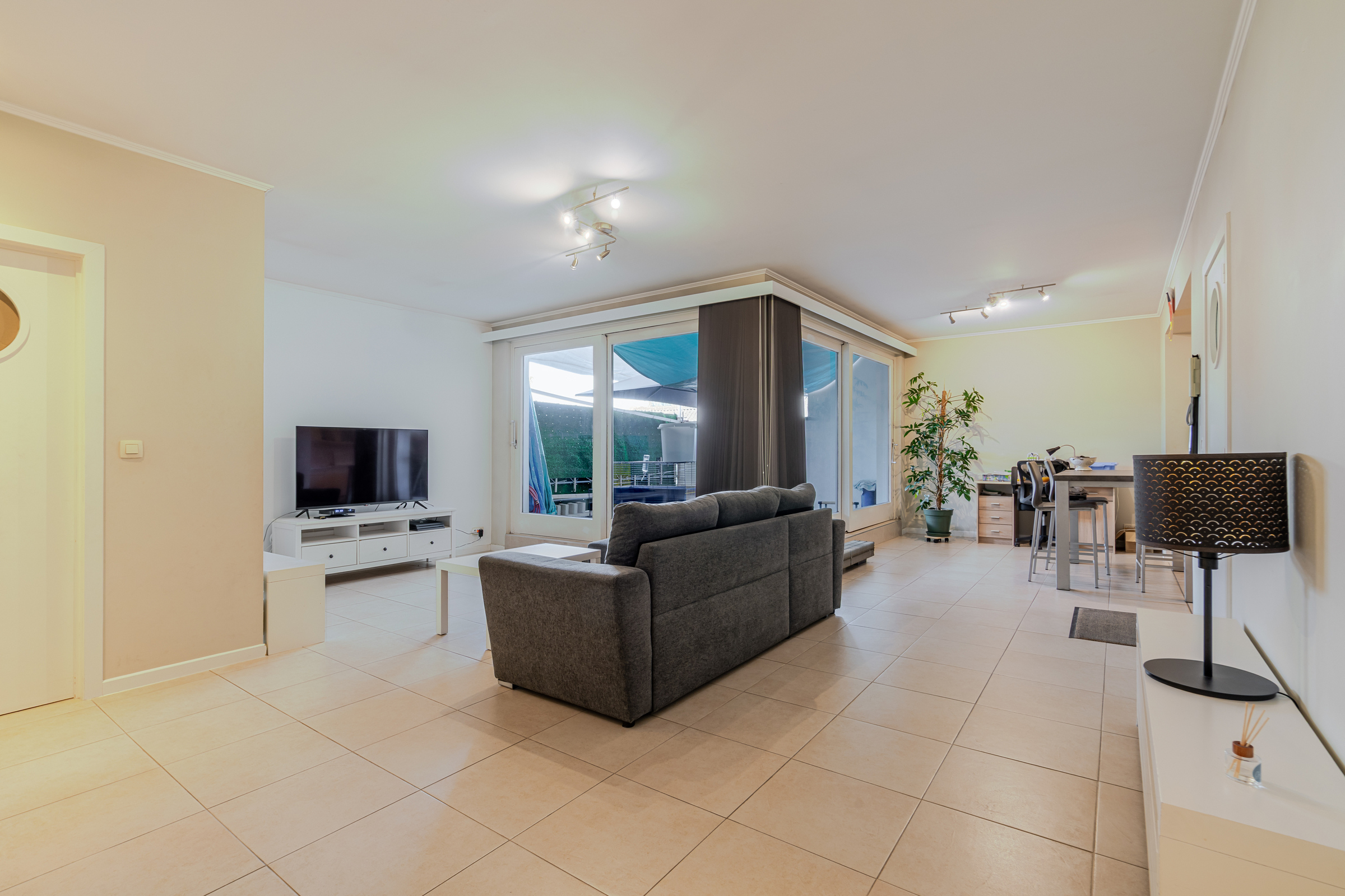 Appartement à vendre à Lebbeke avec 6 chambres - photo 2