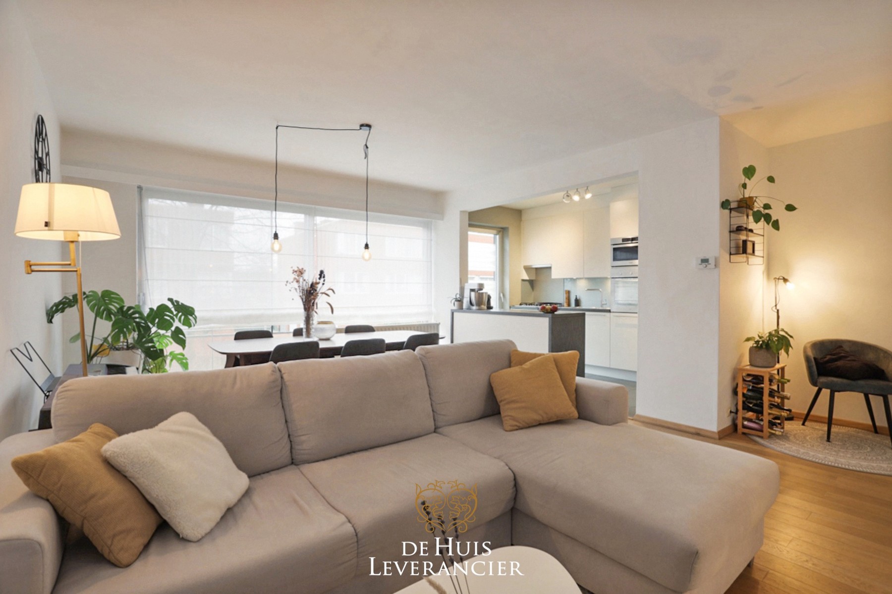 Volledig, stijlvol gerenoveerd 2-slpk appartement te huur in de Buizegemwijk te Edegem ! - foto 5