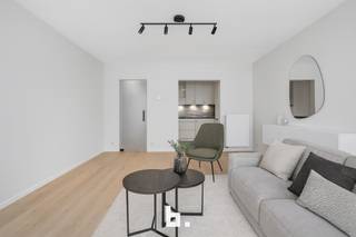 Ontdek dit instapklare appartement met een bewoonbare oppervlakte van ca. 77 m² (volgens EPC), gelegen in een rustige straat op wandelafstand...