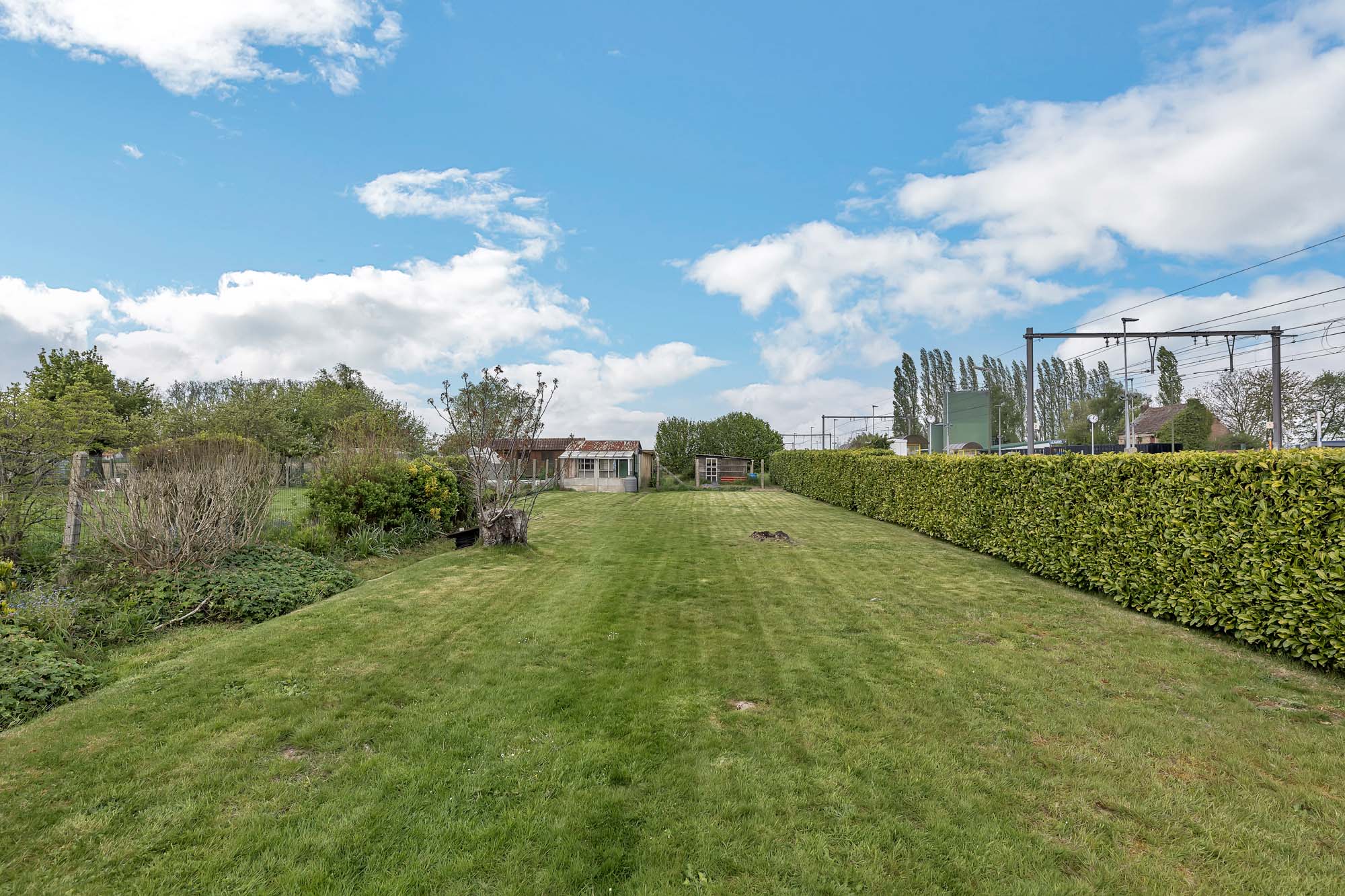 Handelspand met woonst te koop centraal te Galmaarden - foto 4