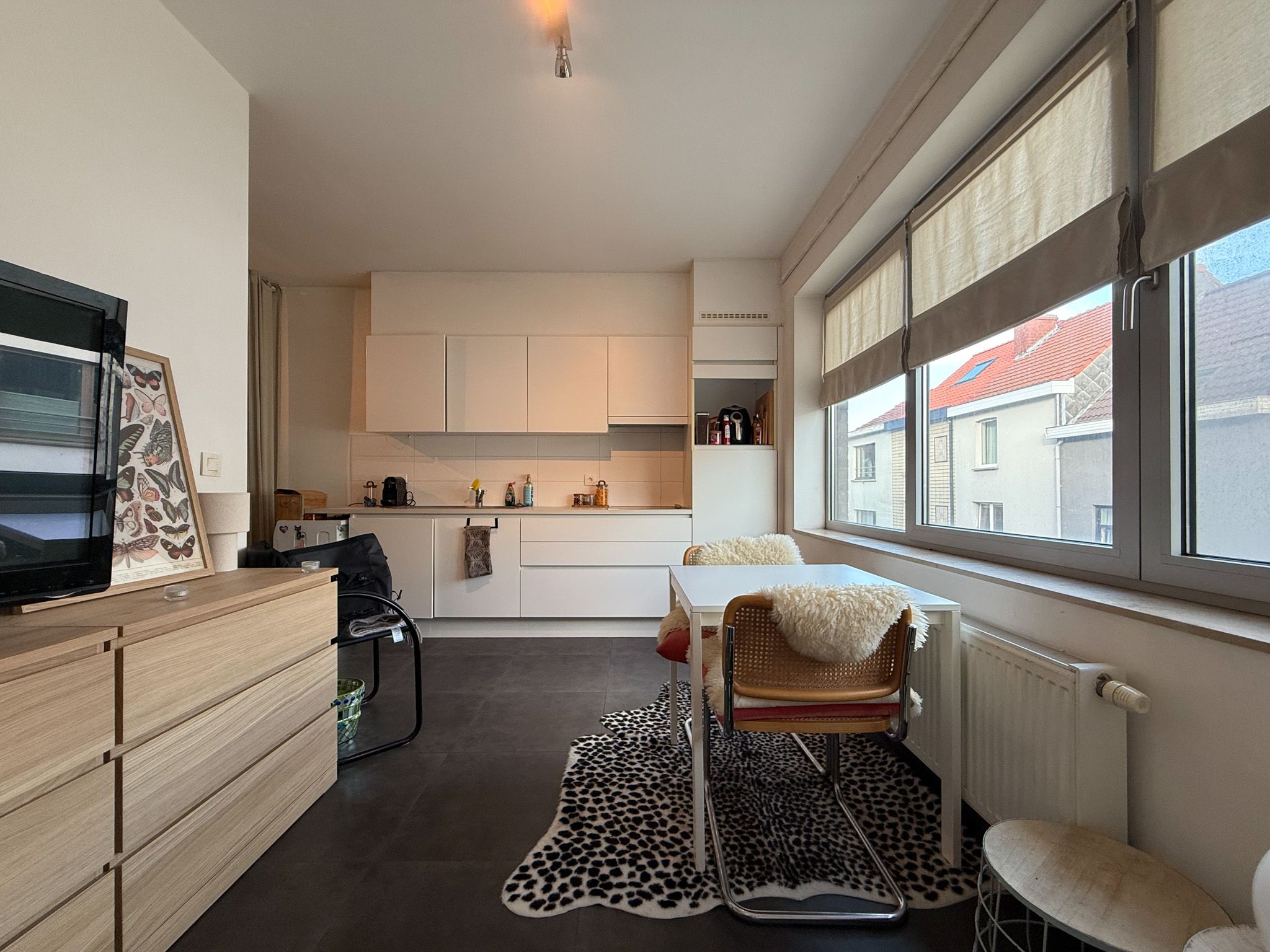 Lichtrijke studio te huur in de Zalmstraat te Gent - foto 3