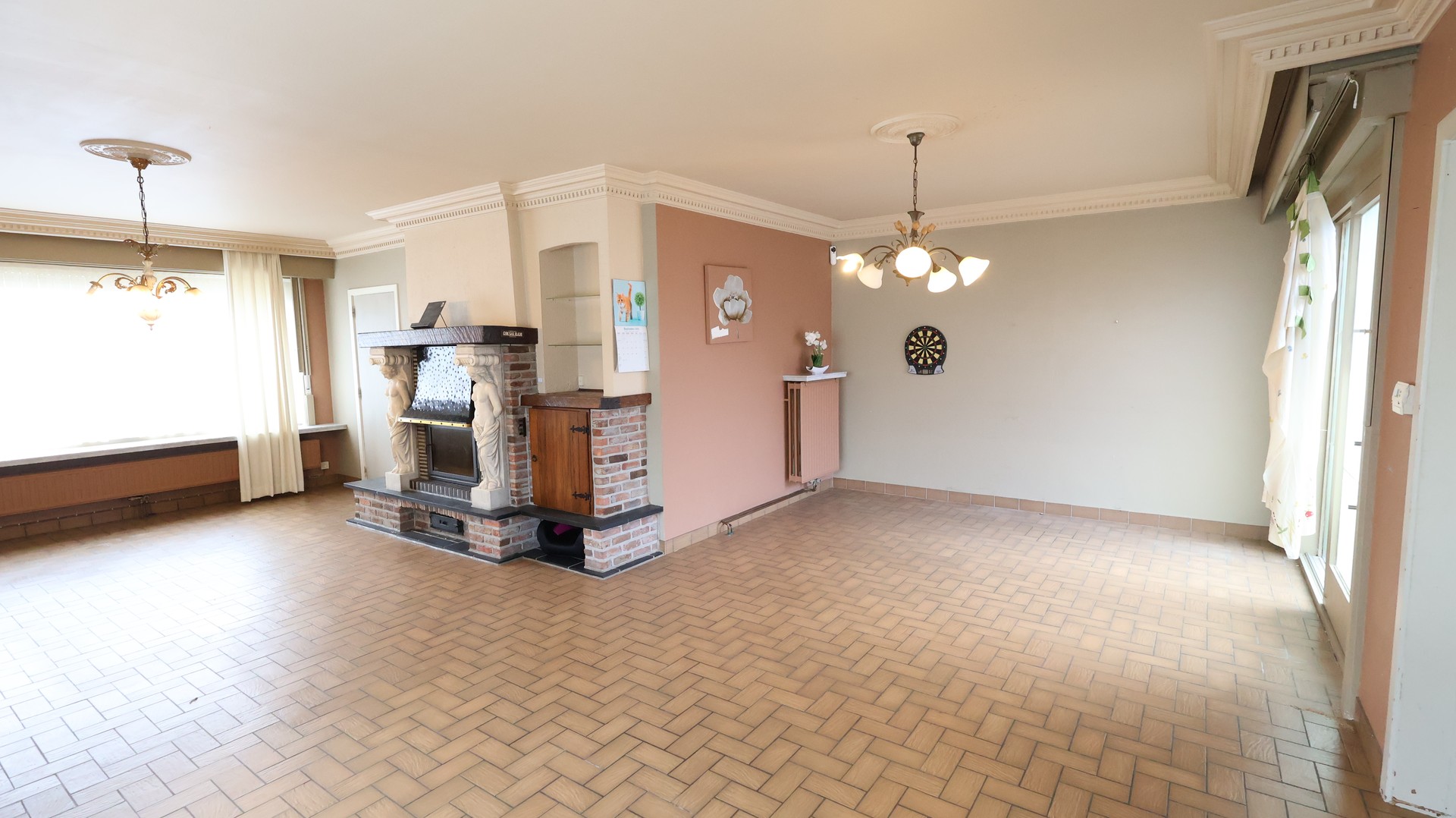 Halfopen huurwoning in het centrum van Izegem met garage - foto 4