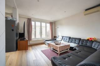 Ligging Dit appartement is gelegen in de Erasmusstraat 18 te Borgerhout (2140), in een rustige en aangename straat met een vlotte verbinding...