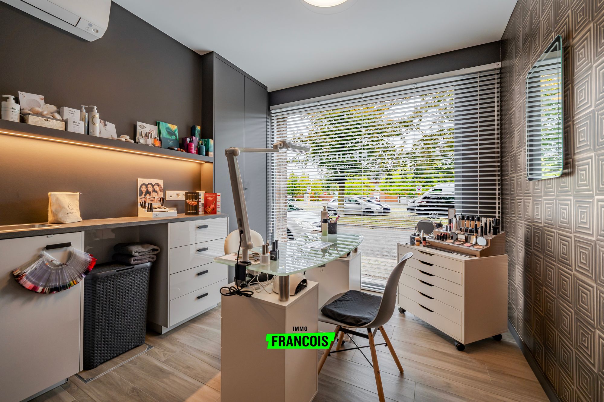 Instapklare woning met praktijkruimtes te Beveren (Roeselare) - foto 4