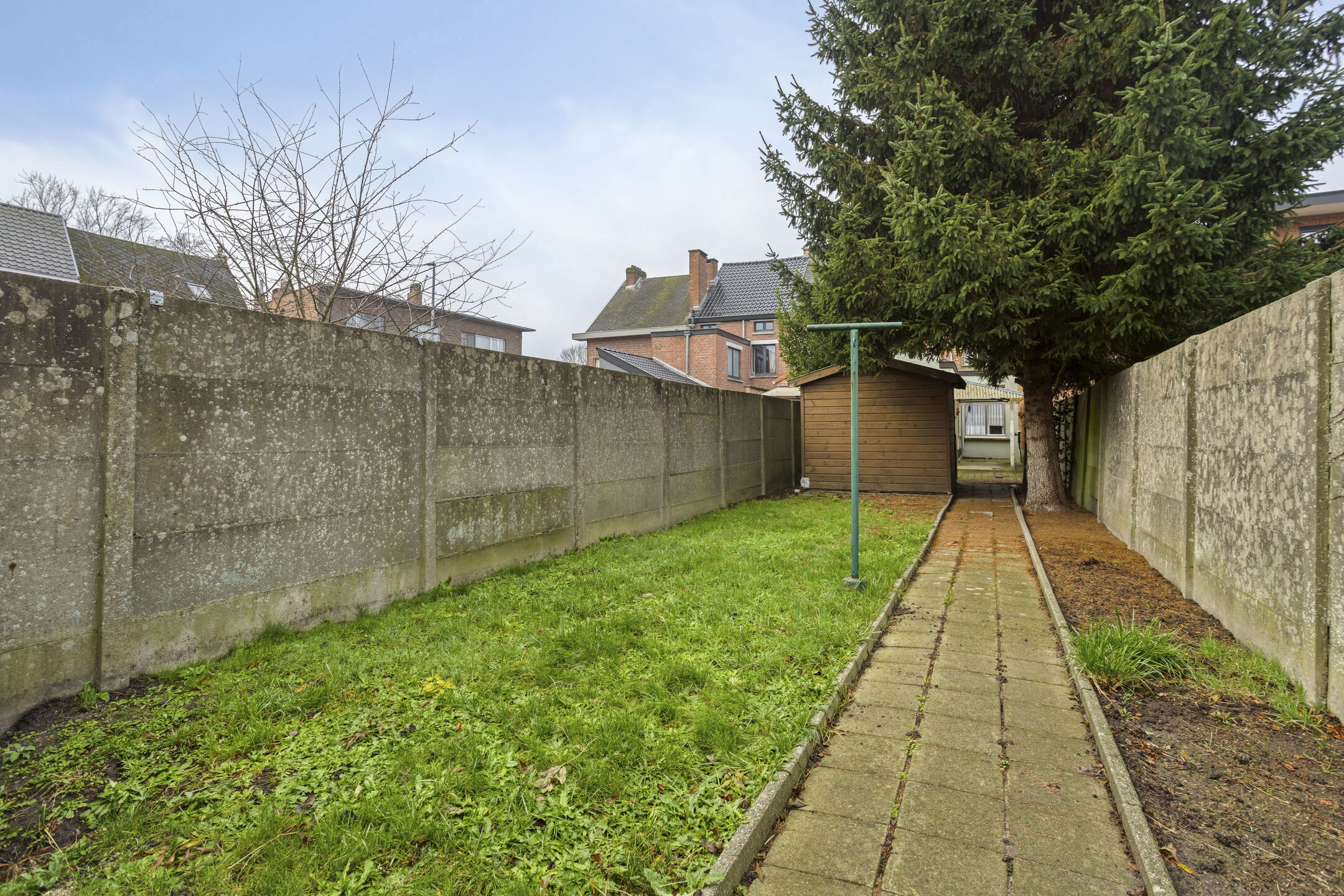 Charmante te renoveren woning met tuin en optionele garage - foto 3