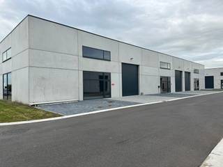 Ontdek deze gloednieuwe KMO site HOUTLAND-WEST in Ichtegem.Gelegen op strategische locatie tussen Torhout en Gistel start fase twee van de...