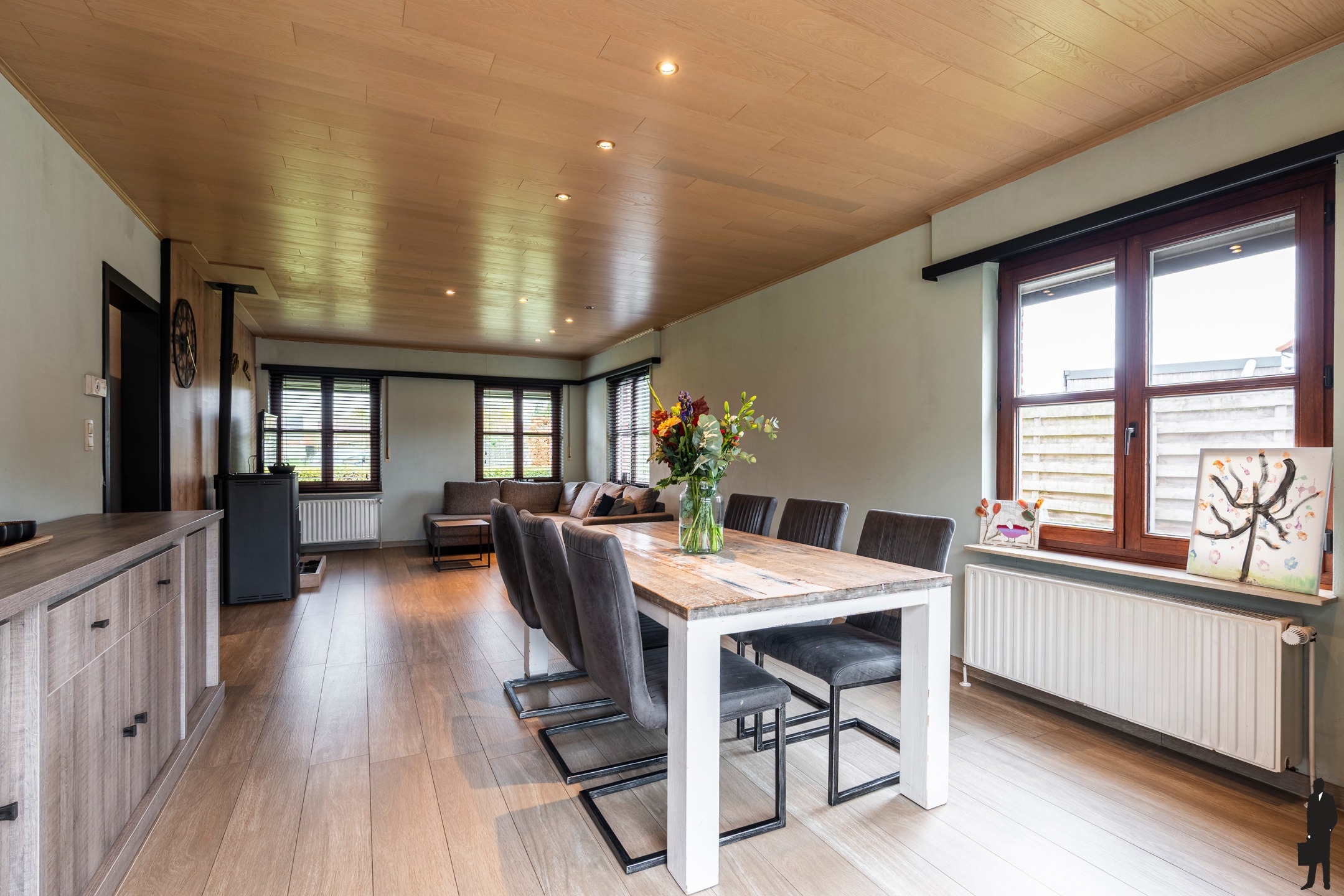 Ruime woning met 3 slpk., 2 badk. en bijgebouw in Weelde - foto 5