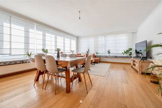 Sint-Niklaas - Instapklaar, lichtrijk en energiezuinig appartement met garageOp zoek naar een instapklaar appartement in het centrum van Sint-Niklaas...