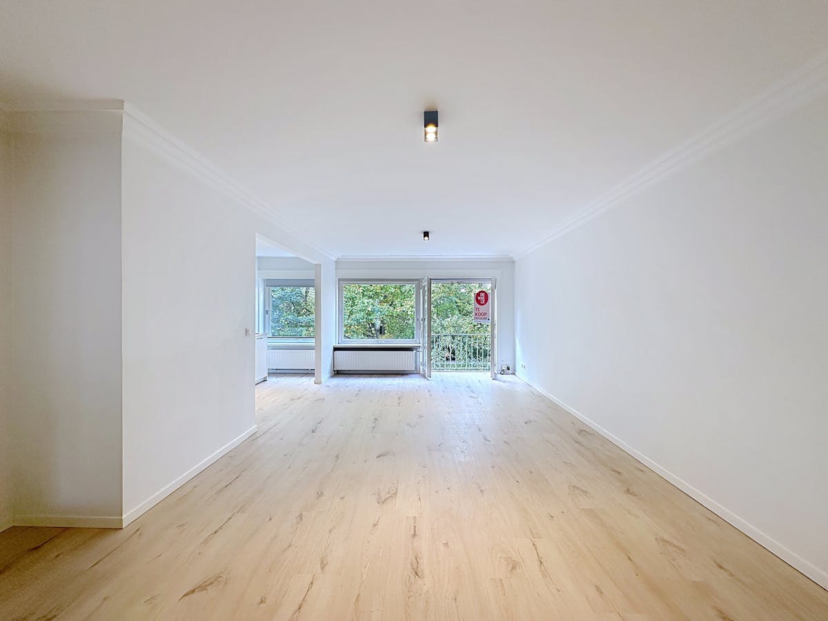 Gerenoveerd Appartement te koop in Brugge met 2 slaapkamers - foto 1