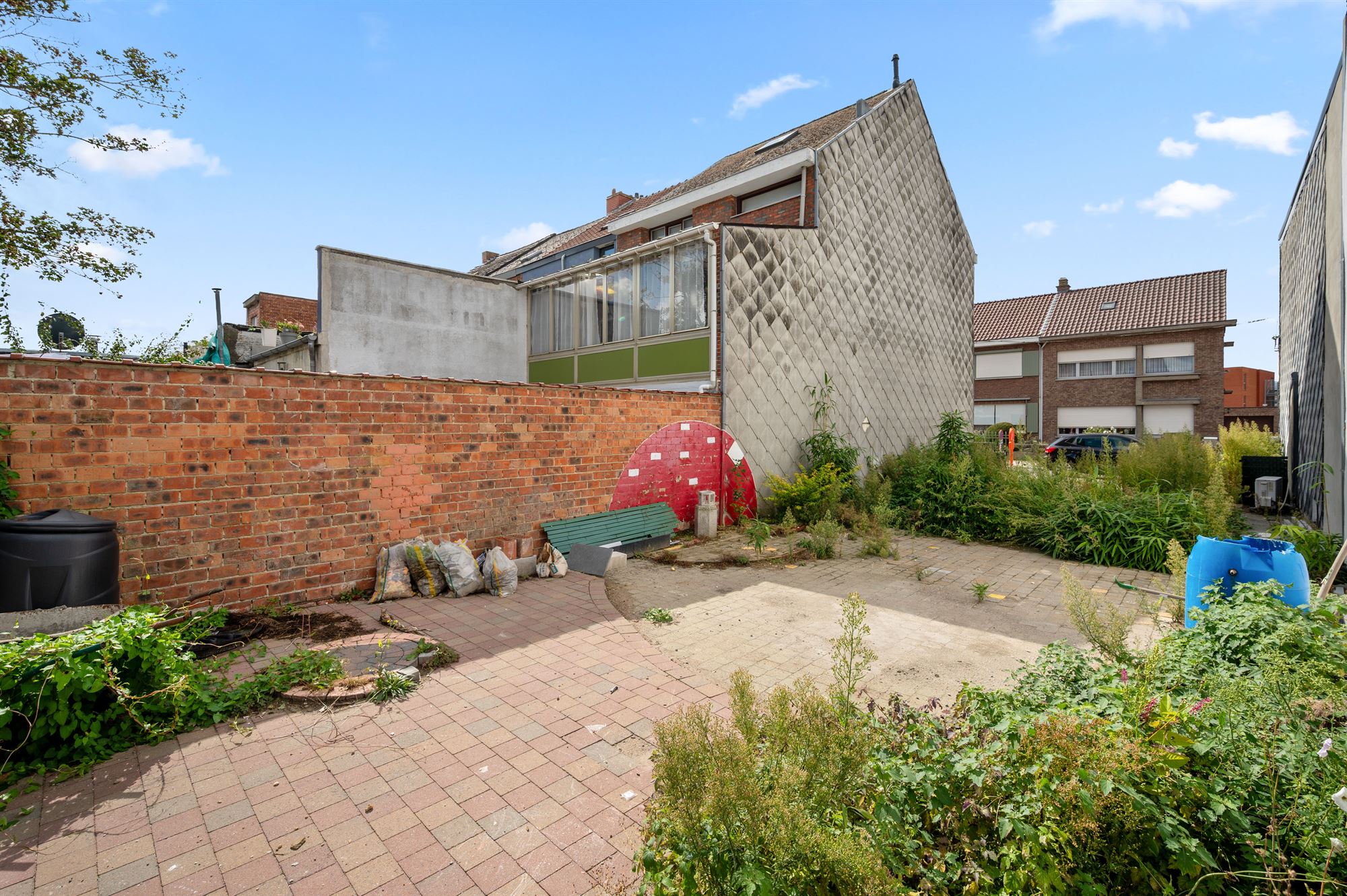 House - photo 2