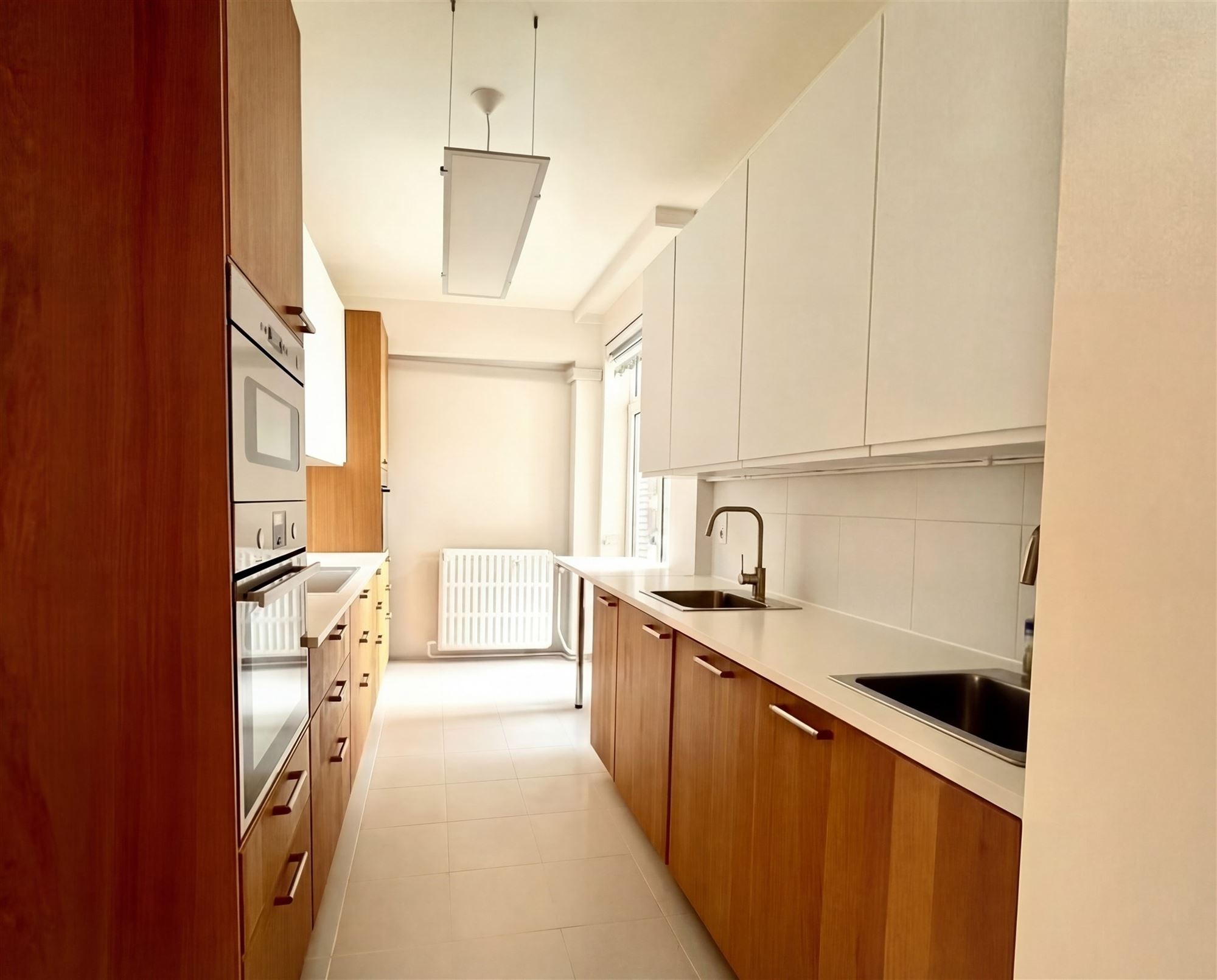 Appartement à vendre à Anvers avec 4 chambres - photo 2