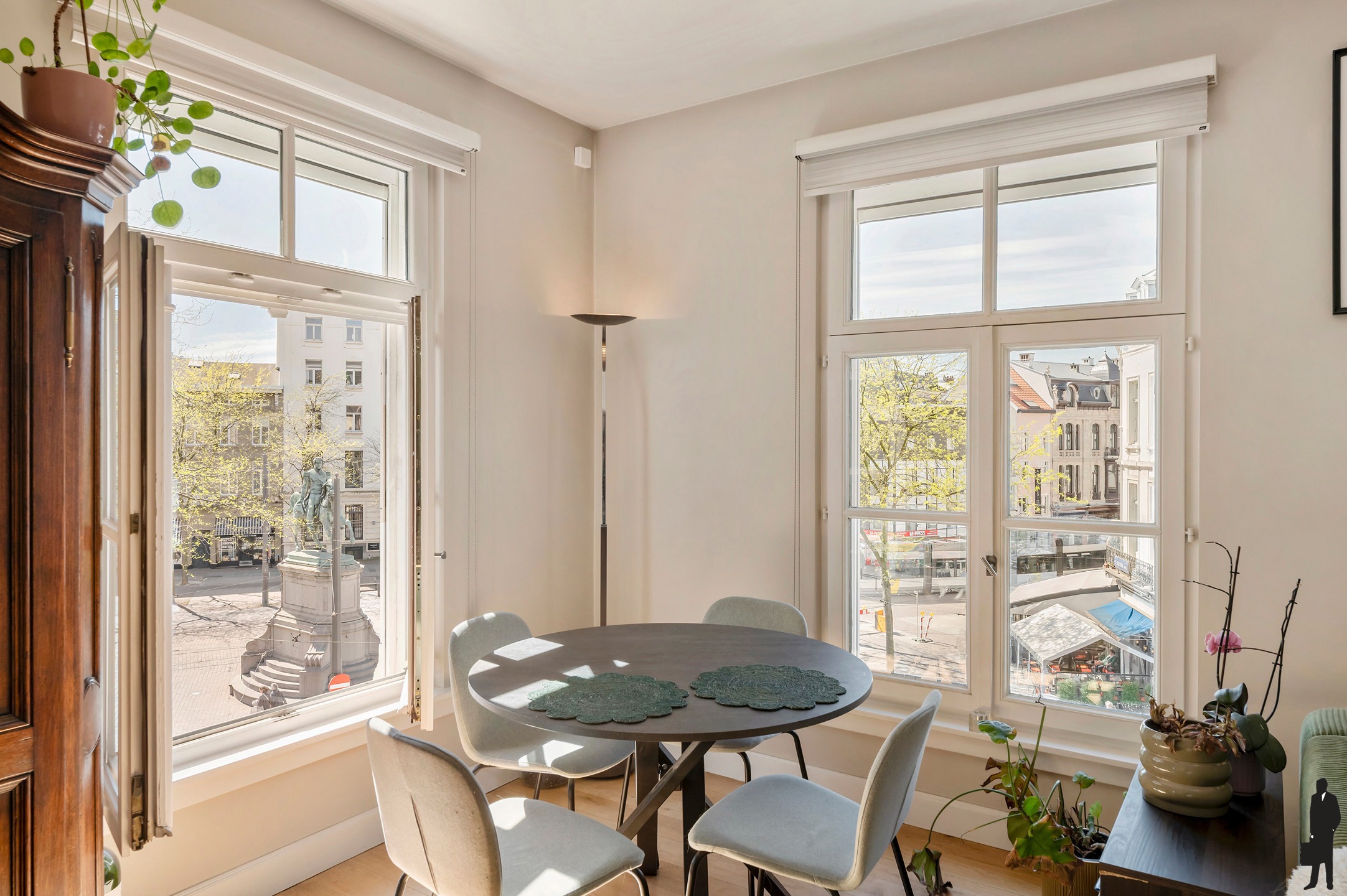 Hoekappartement met zicht op Leopoldplaats - foto 1