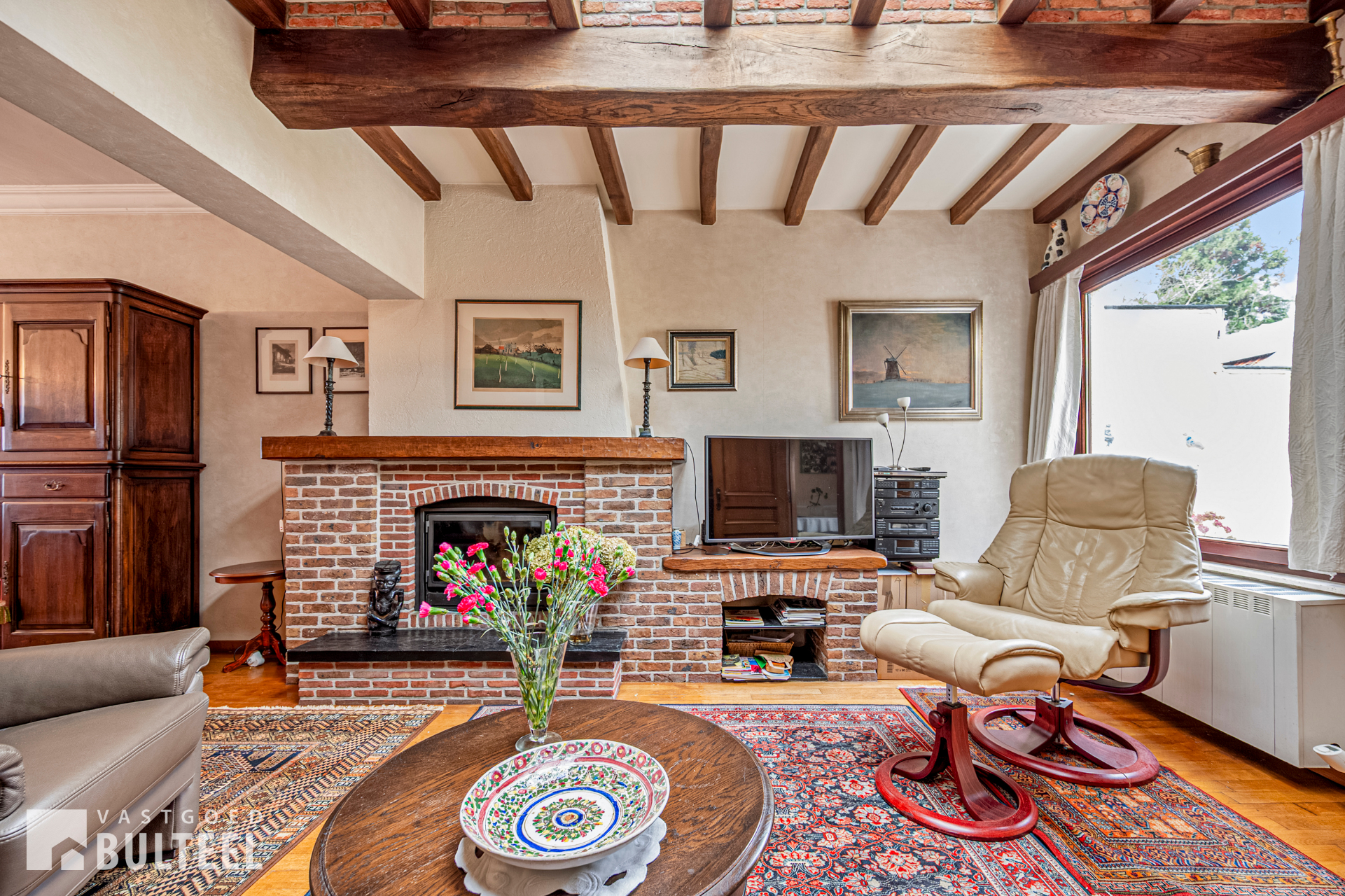 Ideale gezinswoning met 4 slaapkamers, grote tuin en atelier. - foto 5