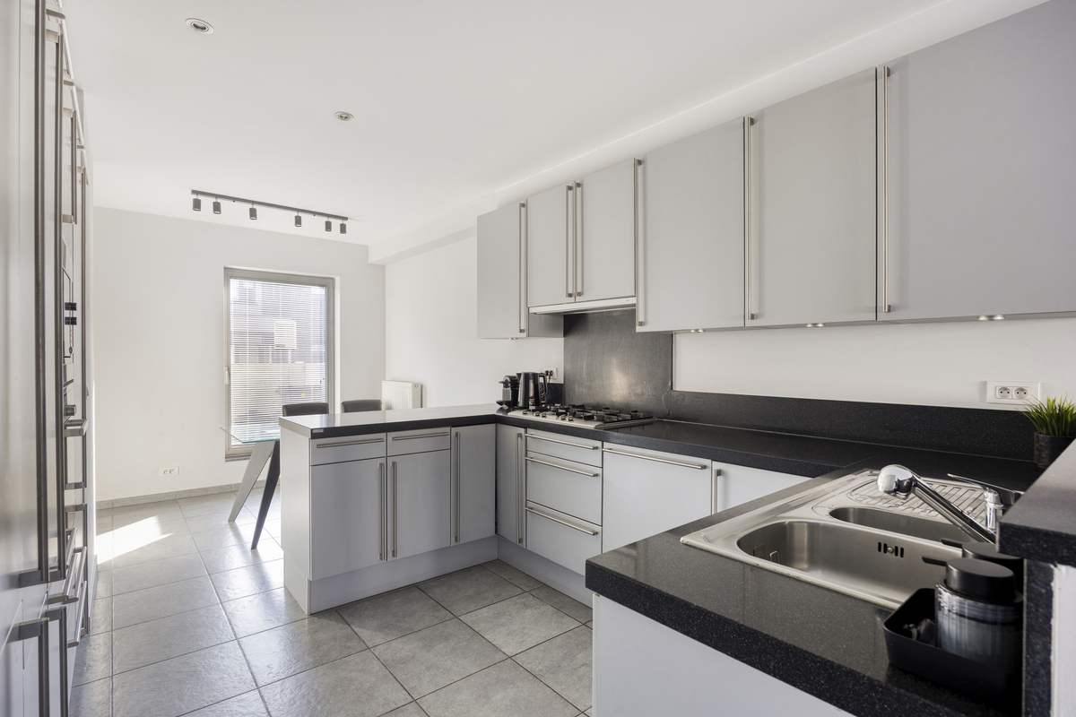 Trendy woning met dubbele garage - foto 4