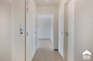 [[ DIT PAND NEEMT DEEL AAN DE ERA OPEN HUIZEN DAG OP 6/12 VAN 13:00 TOT 14:00 ]] penthouse (150m²) met 3 terrassen gelegen in hartje Lommel. *...
