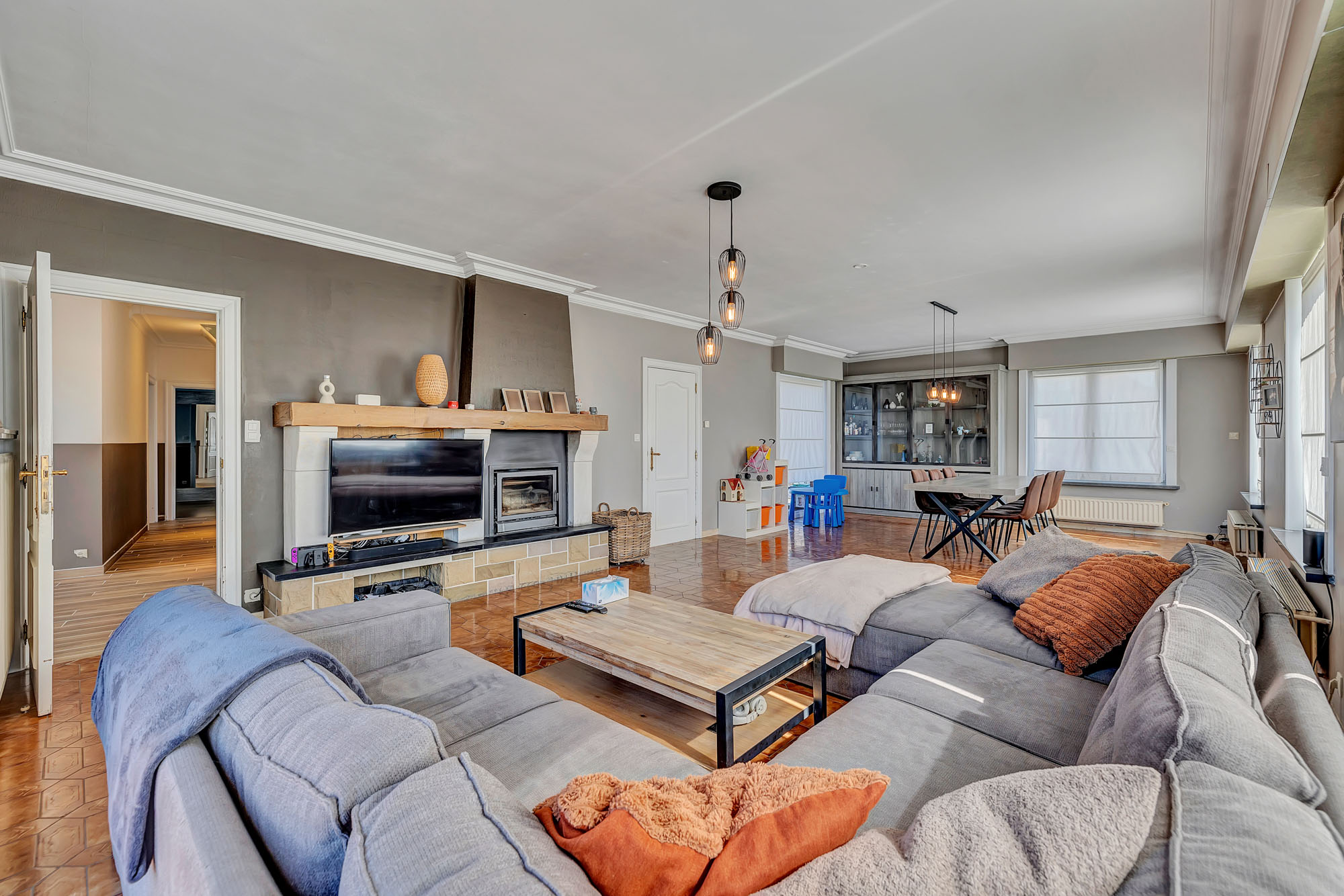 Ruime gezinswoning met 4 slaapkamers - foto 4