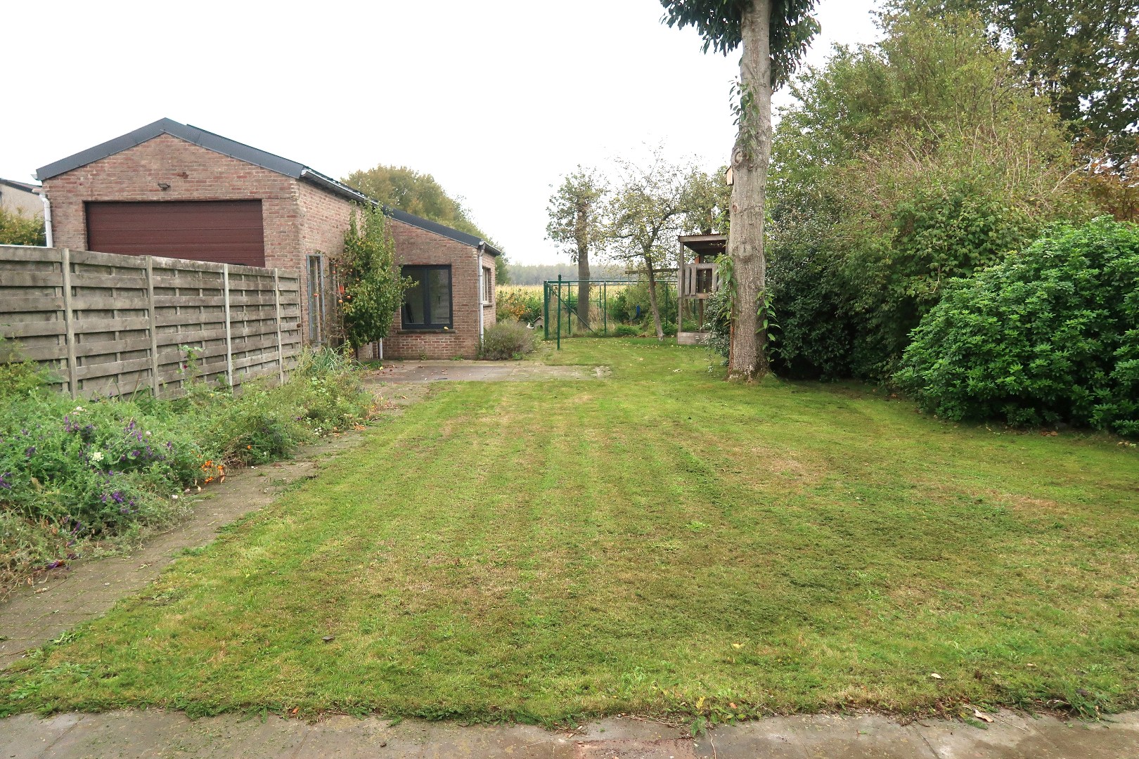 Charmante gerenoveerde woning te huur in Snellegem – 3 slaapkamers, grote tuin &amp; veel extra’s - foto 4