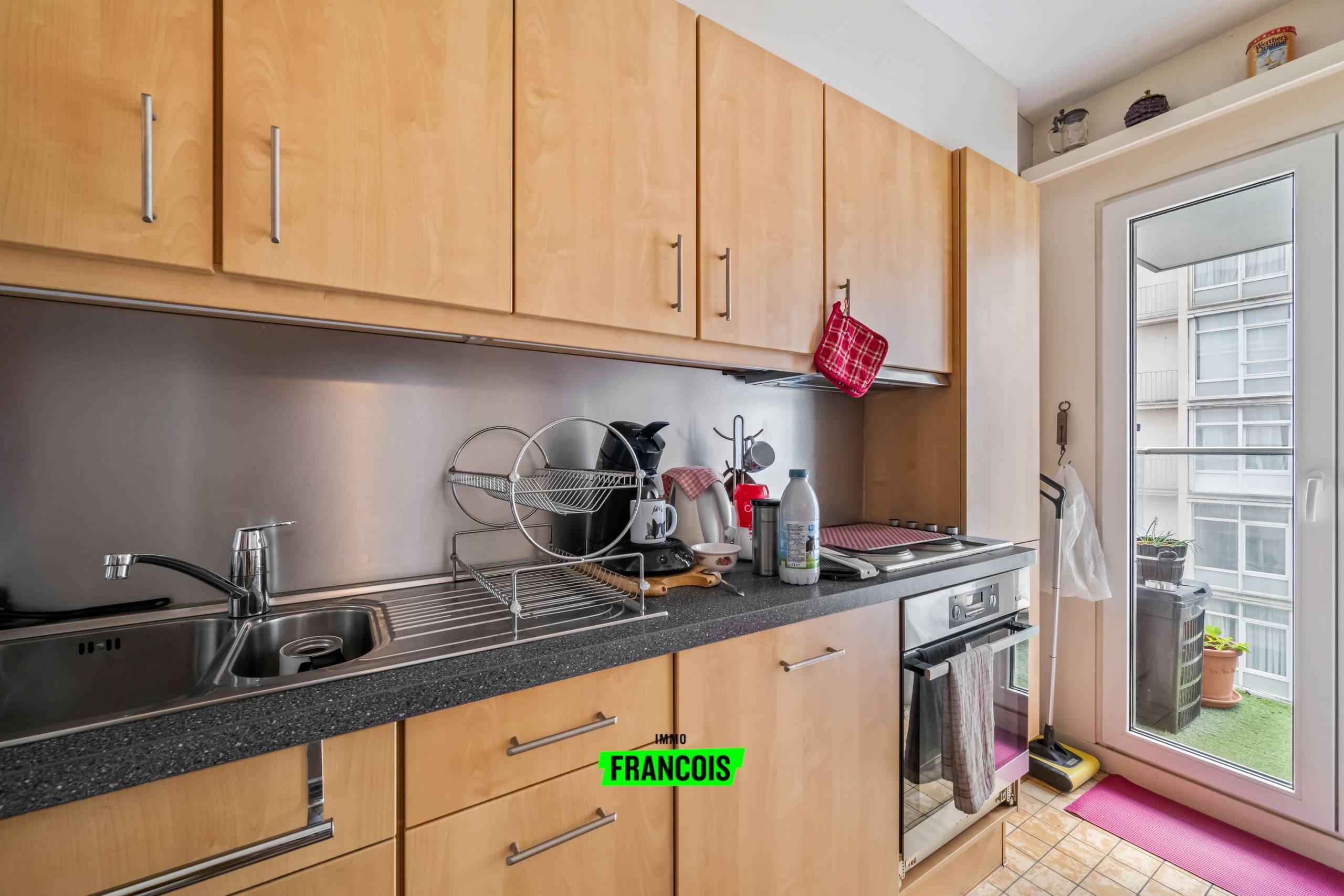 Zorgvuldig onderhouden appartement pal in centrum Oostende (op heden verhuurd) - foto 5